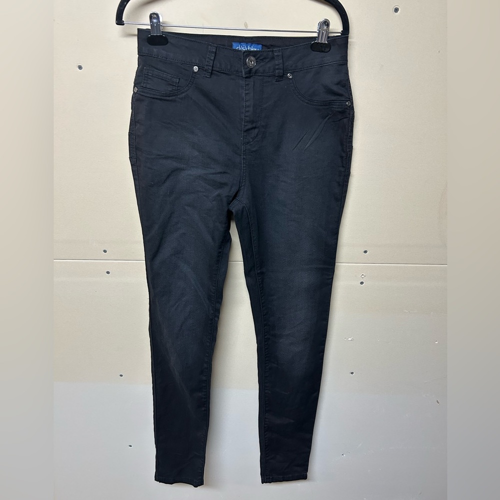 2/$20❤️- JEANS | Women’s Deja Bleu pants size 8